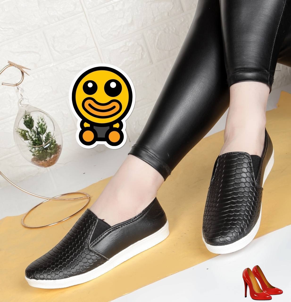 کفش ونس زنانه رویه وارداتی کفش زنانه با طرح پوست ماری کفش زنانه شیک کفش زنانه خاص کفش زنانه مد روز کفش روزمره زنانه کفش زنانه با کیفیت کفش ونس متفاوت کفش پوست ماری زنانه کفش طرح دار زنانه کفش زنانه جذاب